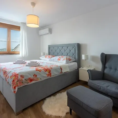 Family Friendly House With A Swimming Pool Grizane, Crikvenica - 19783 * Grižane